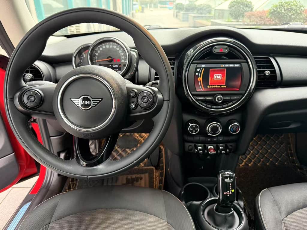 MINI One 1.5T (2021)