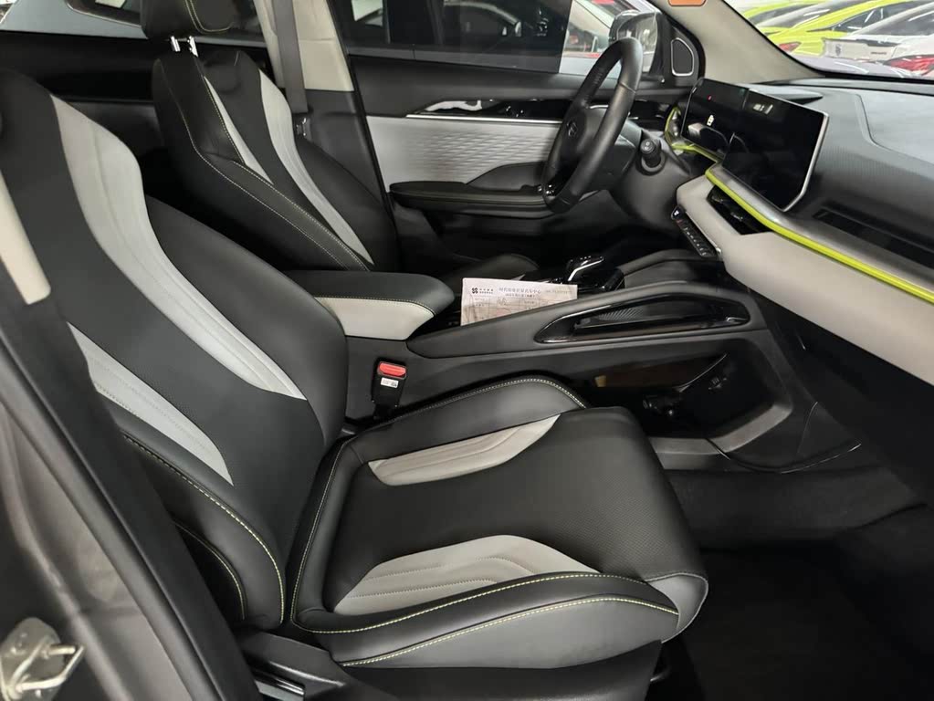 Geely Coolray 2022 1.5TD DCT Hot Engine Edition