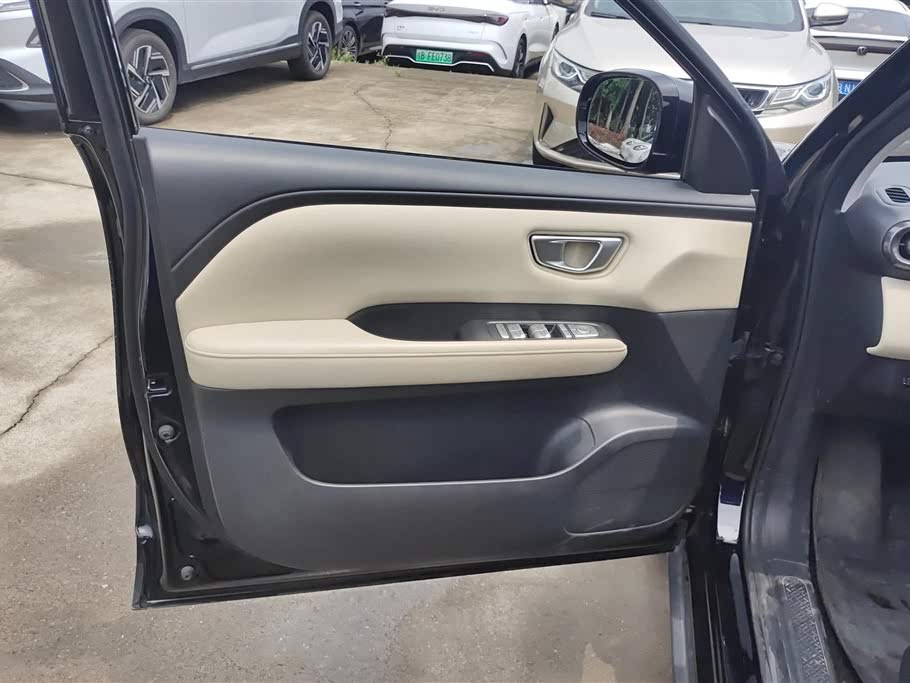 Wuling Bingo Plus 2024 510 km Flagship Edition (четырехместная версия)