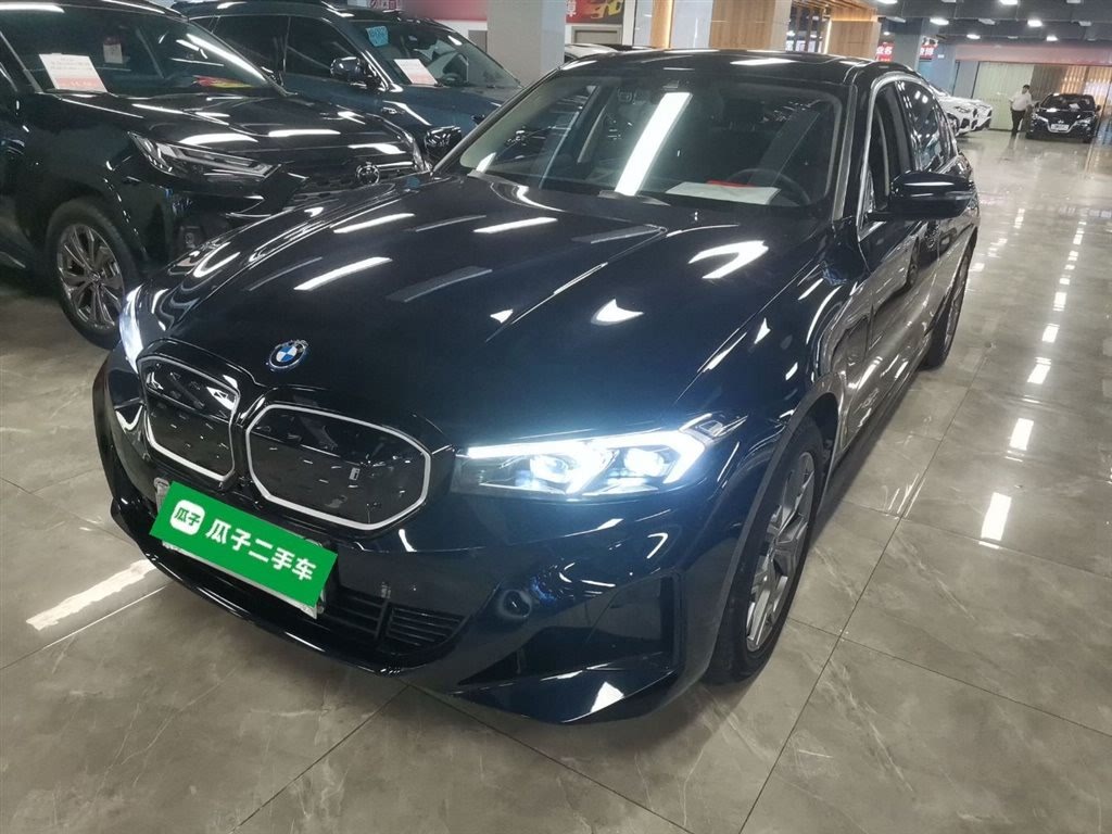 BMW i3 eDrive35L 2022