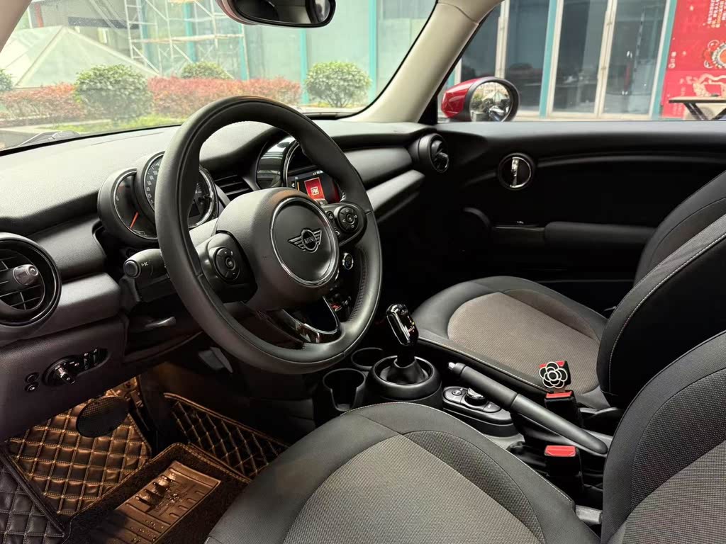 MINI One 1.5T (2021)