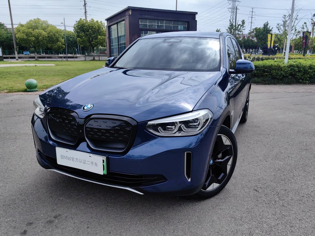 BMW iX3 2021 Leading Edition