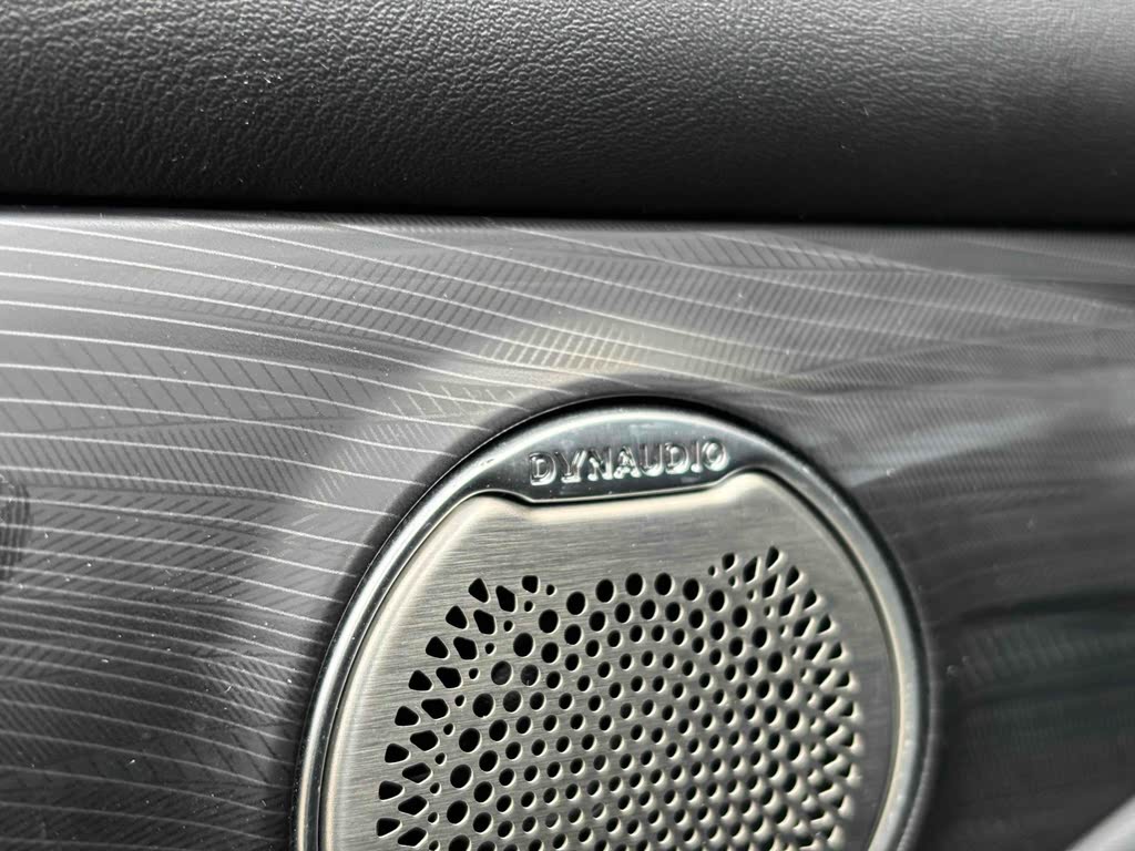 Voyah Free 2024 Long Range Intelligent Drive Version