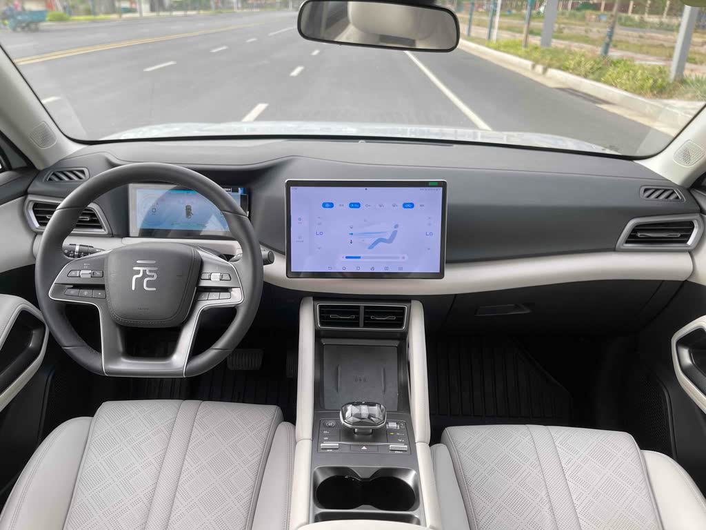BYD Yuan UP 2024 401KM Beyond