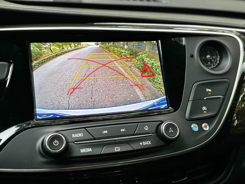 Buick Envision Plus 532T 2WD Leading 2021
