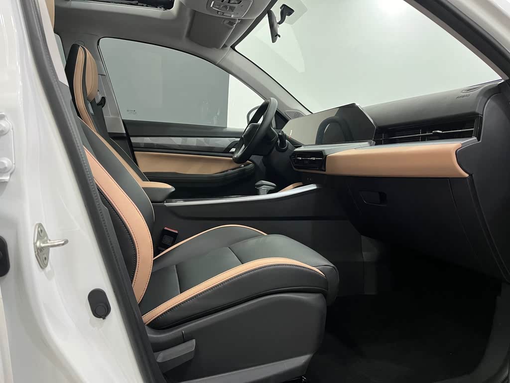 Geely Haoyue PRO 2024 1.5T DCT Horizon+