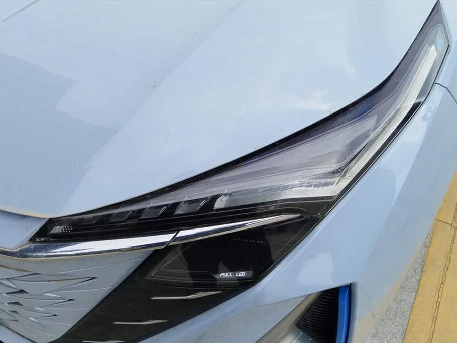 Changan Oshan Z6 iDD (Plug-in Hybrid) 150KM Flagship PLUS с интеллектуальной парковкой (2022)