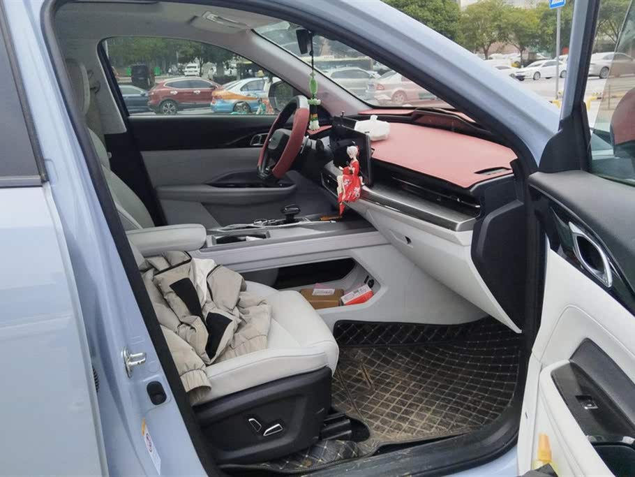 Changan Oshan Z6 iDD (Plug-in Hybrid) 150KM Flagship PLUS с интеллектуальной парковкой (2022)