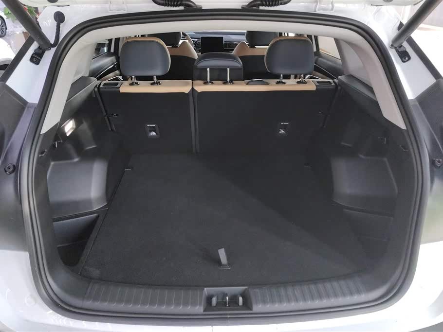 Geely Boyue L 2023 1.5TD DCT Premium