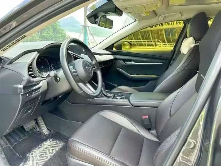 Mazda 3 Axela 2022 2.0 AT Style