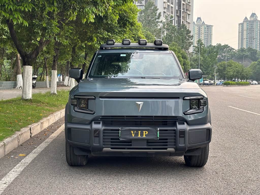 Deepal G318 2024, Полноприводная версия с пневмоподвеской