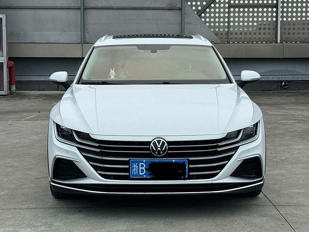 FAW-Volkswagen CC Shooting Brake 330TSI Hunting Edition (2021)
