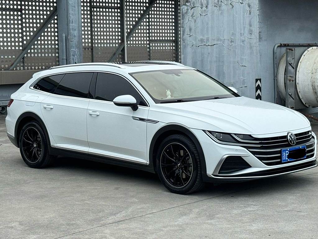 FAW-Volkswagen CC Shooting Brake 330TSI Hunting Edition (2021)