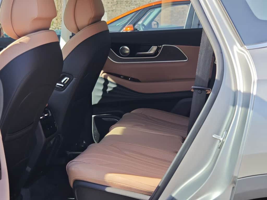 Chery Tiggo 8 Pro Max 2.0T Luxury 7 seats (2024)