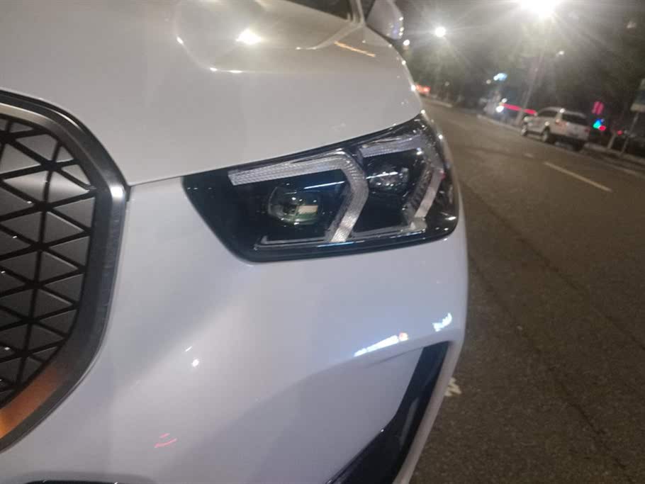 BMW iX1 xDrive30L M Sport Package 2023