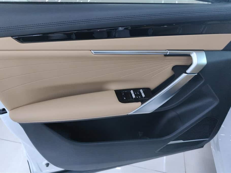 Geely Boyue L 2023 1.5TD DCT Premium