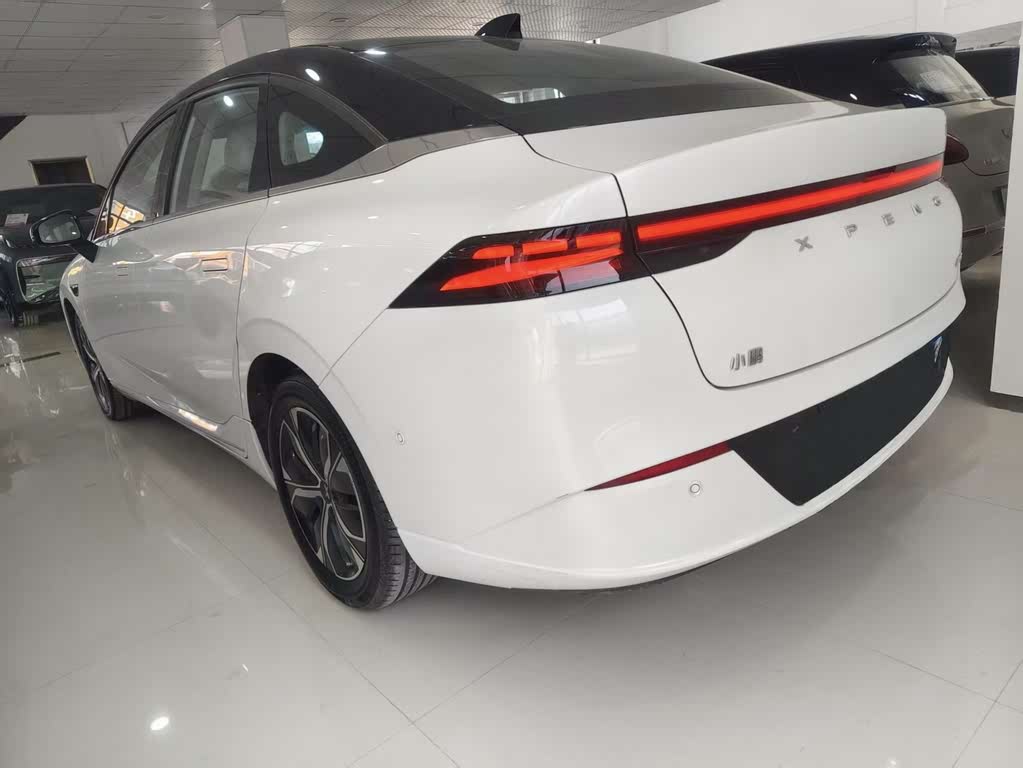 XPeng P5 500 Pro 2024