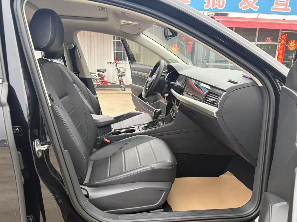 Volkswagen Lavida 2021 1.5 AT Comfort