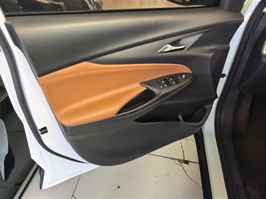 Encore 2020 20T CVT Luxury