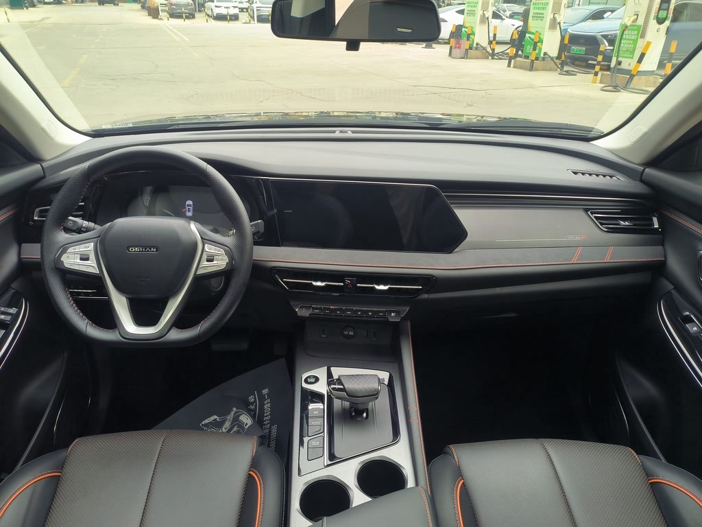 Changan Oshan X7 Plus 1.5T Blue Whale Edition Automatic Zhi Zun 2022