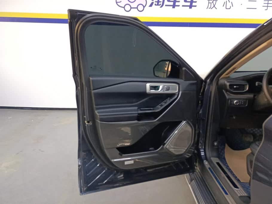 Ford Explorer 2020 EcoBoost 285 4WD Titanium Edition 6-местный