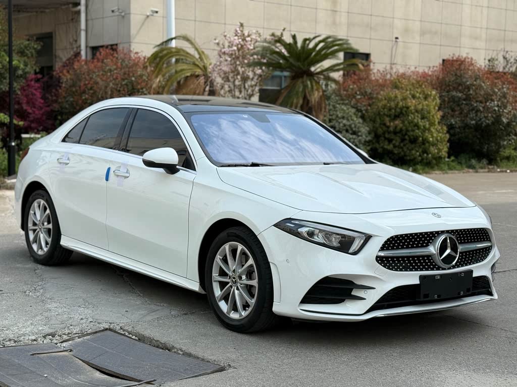 Mercedes-Benz A-Класс A 200 L Седан Sport Style 2022