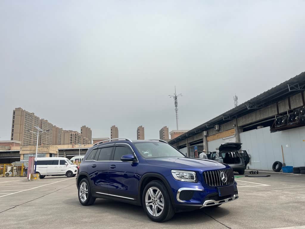 Mercedes-Benz GLB 180 Dynamic 2021