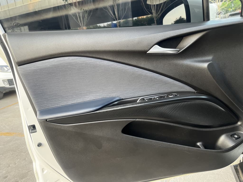 Buick Velite 6 2022 Connected Fashion PLUS