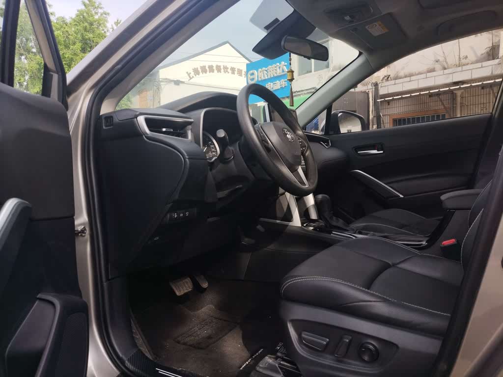 Toyota Frontlander 2022 2.0 CVT Prestige
