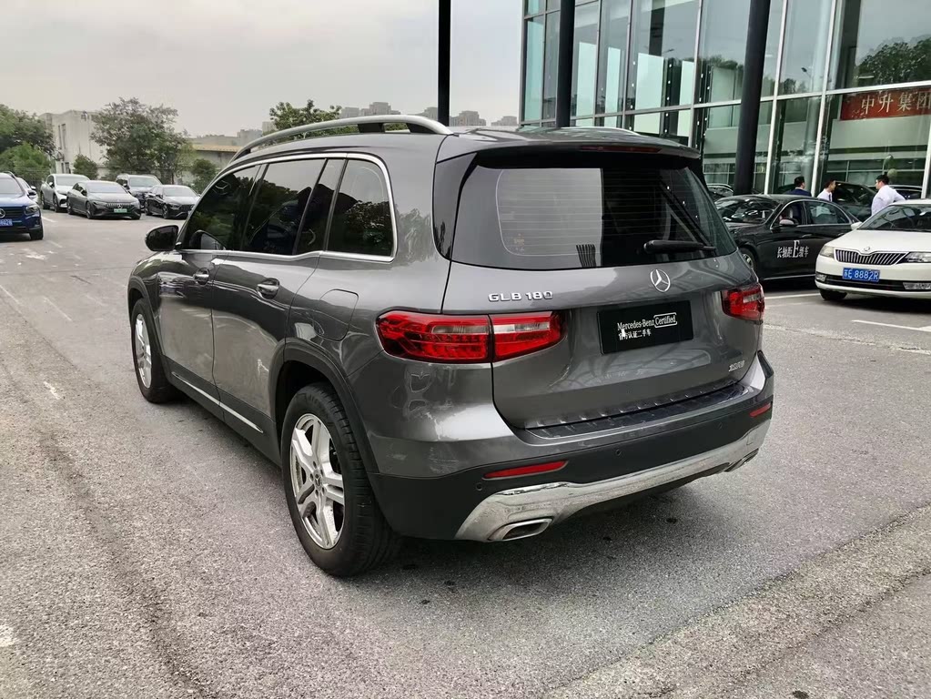 Mercedes-Benz GLB 180 Dynamic 2020