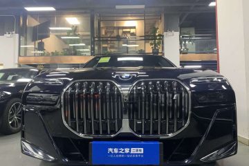 BMW i7 eDrive50L M Sport Package (2023)