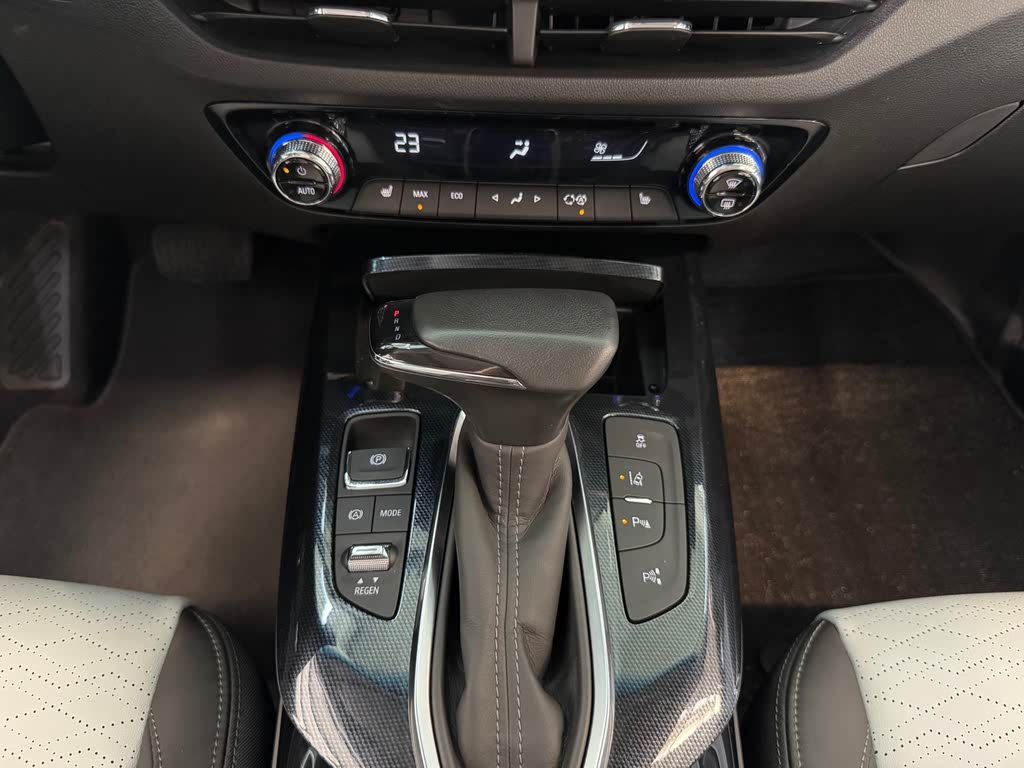 Chevrolet Menlo 2021 Mickey Magic Star Edition