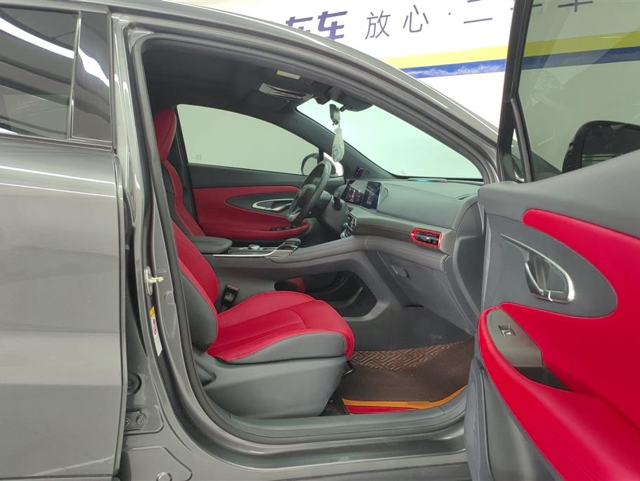 Changan UNI-T 1.5T 2020, комплектация "Престиж"