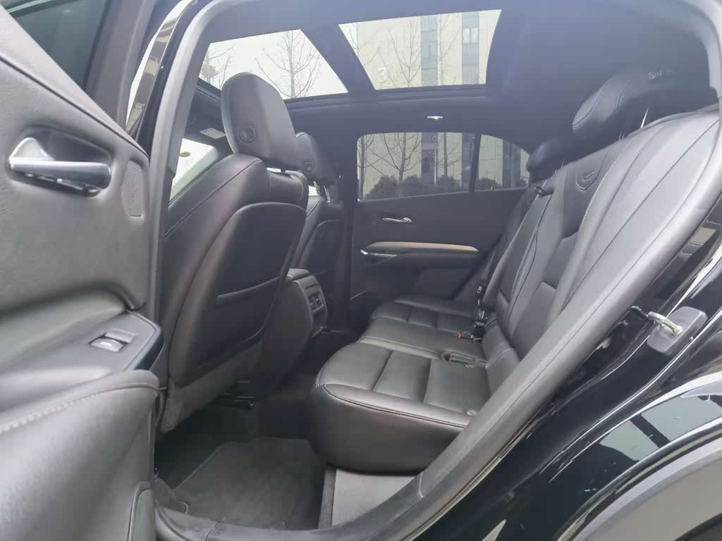 Cadillac XT4 28T (2.0T) Передний привод, Технологическая комплектация, рестайлинг 2020 года