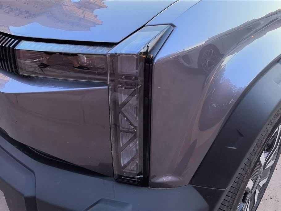 Chery iCAR 03 2024 года, полноприводная версия с увеличенным запасом хода, 472 км.