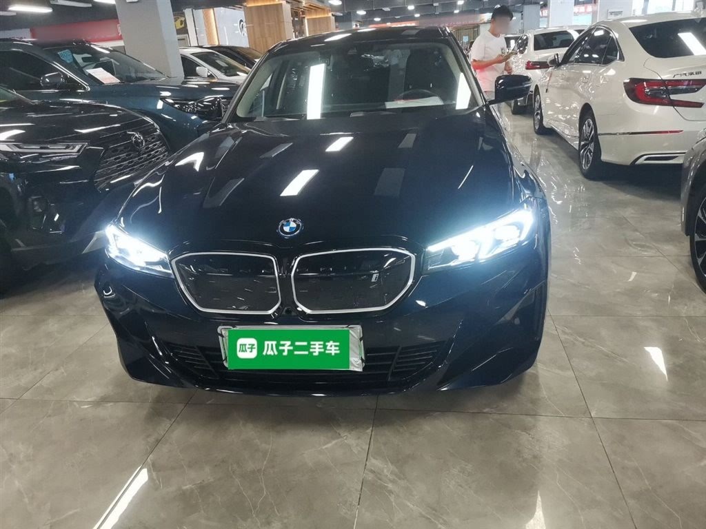 BMW i3 eDrive35L 2022
