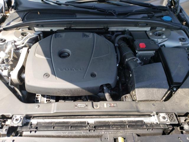 VOLVO S60 T6 MOMENTUM 2020
