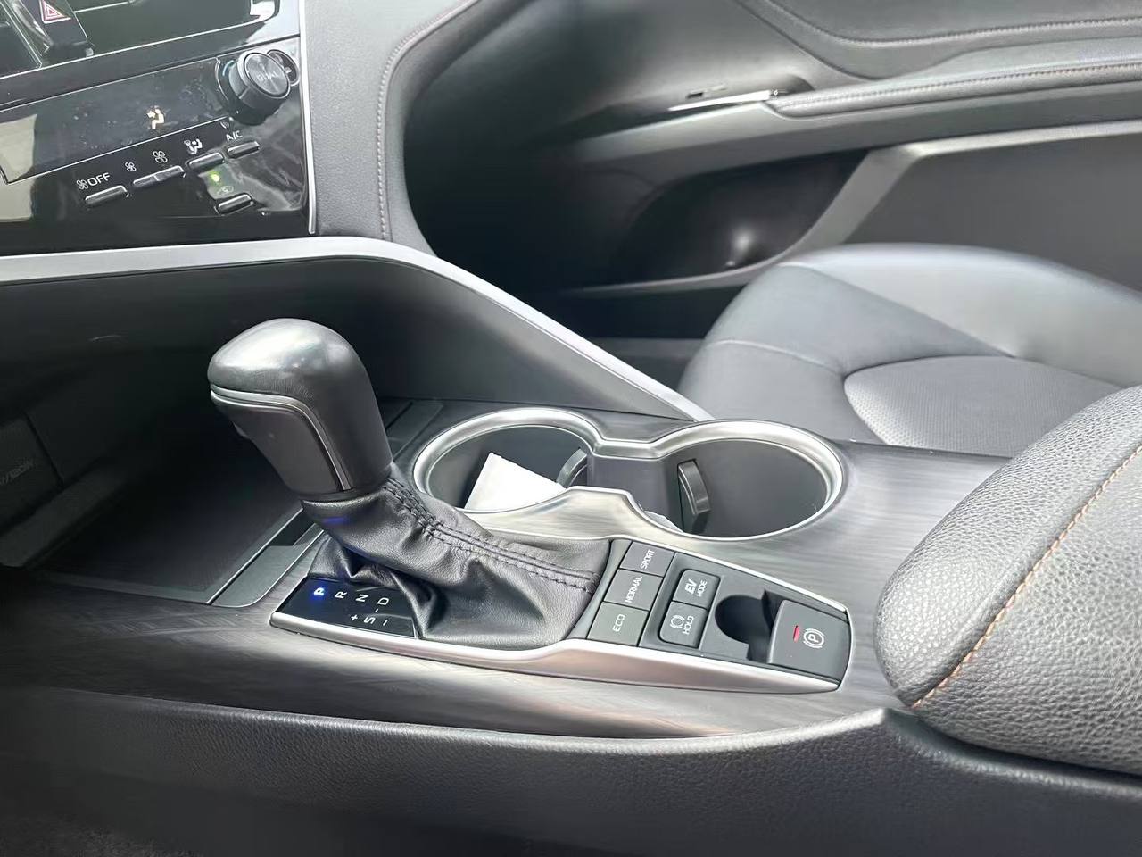 TOYOTA CAMRY 2022