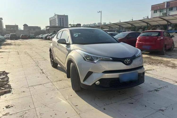 TOYOTA C-HR 2020
