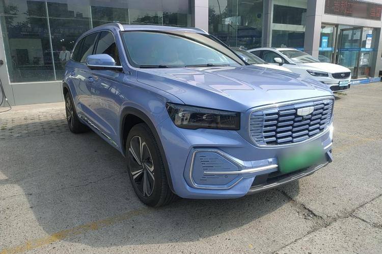 Geely Xingyue 2022