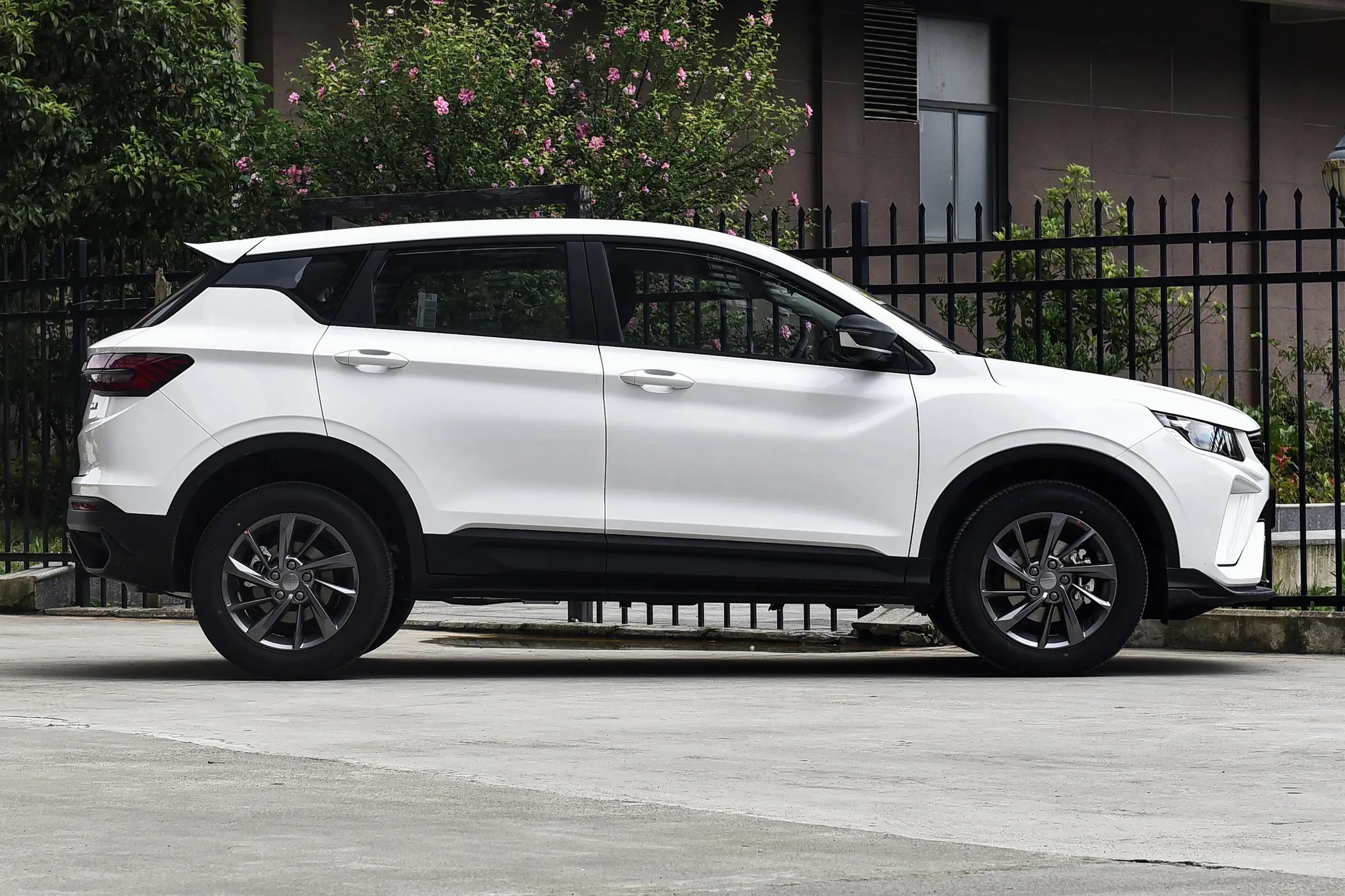 Geely Coolray Binyue 2025
