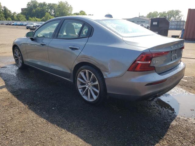 VOLVO S60 T6 MOMENTUM 2020