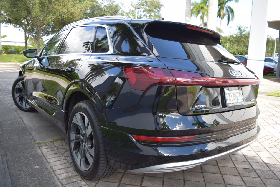 Audi e-tron Premium 2022