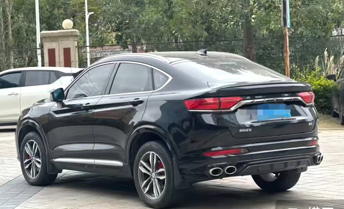 Geely Tugella 2020