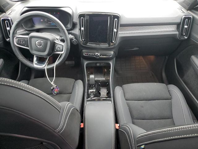 VOLVO XC40 PLUS 2023