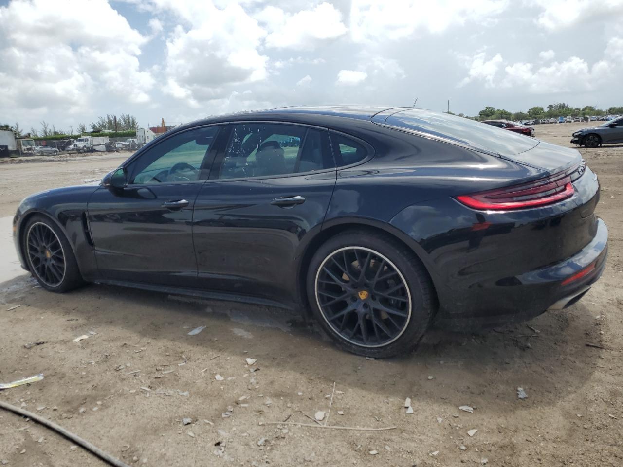 PORSCHE PANAMERA BASE 2019