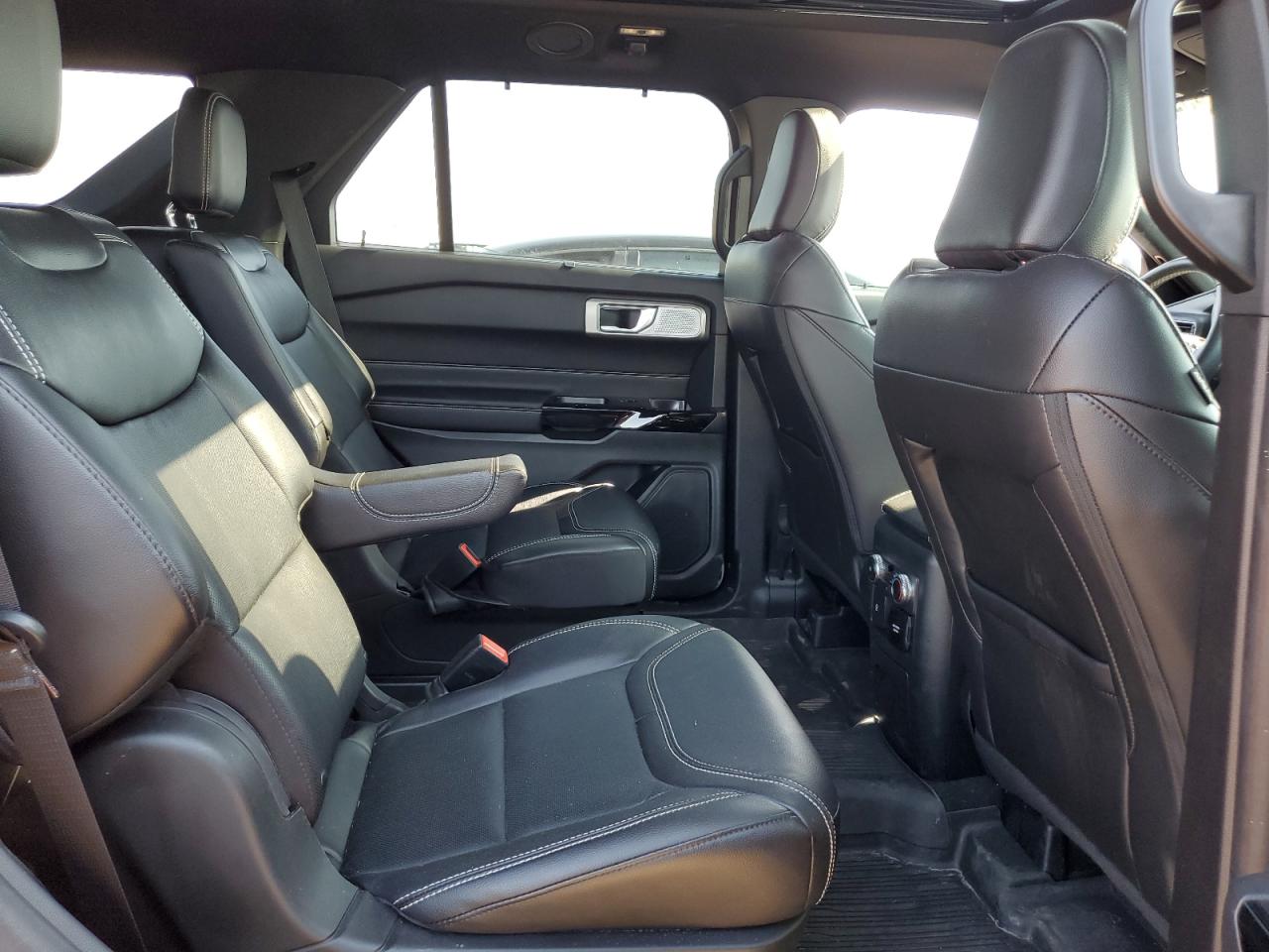 FORD EXPLORER ST 2023