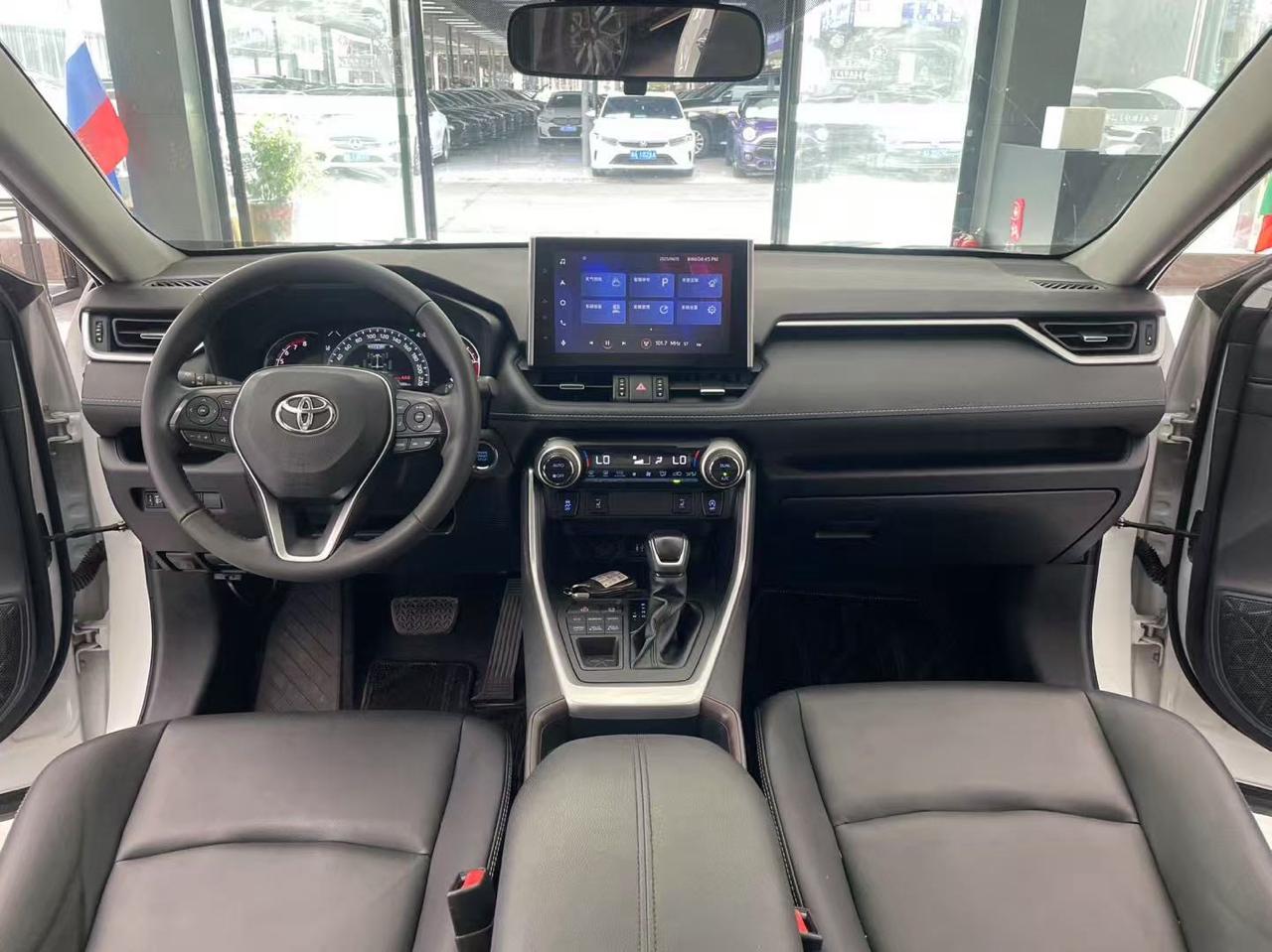 TOYOTA RAV4 Fashion Edition plus 2021