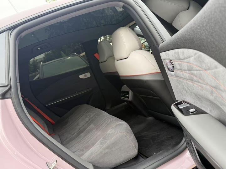 Geely Galaxy E8 2024