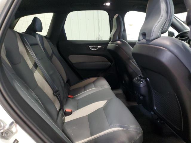 VOLVO XC60 T5 R-DESIGN 2021
